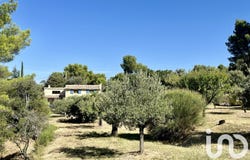 Le Barroux, Provence-Alpes-Côte d'Azur 84330