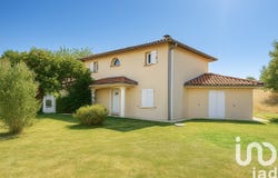 Châteauvilain, Auvergne-Rhône-Alpes 38300