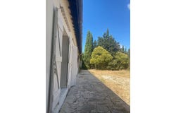 Nîmes, Languedoc-Roussillon 30000
