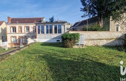 Ancy-le-Franc, Bourgogne-Franche-Comté 89160