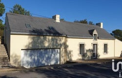 Landaul, Brittany 56690