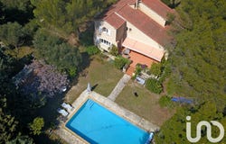 Le Beausset, Provence-Alpes-Côte d'Azur 83330