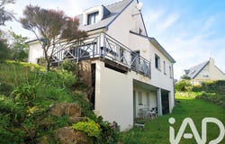 Audierne, Brittany 29770