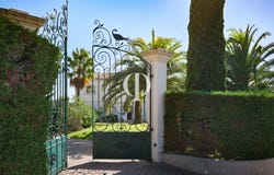 Grimaud, Provence-Alpes-Côte d'Azur 83310