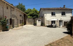 Civray, Poitou-Charentes 86400
