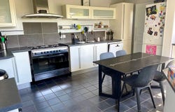 Saint-Cyr-sur-Loire, Indre-et-Loire 37540