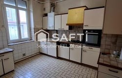 Reims, Champagne-Ardenne 51100