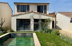 Saint-Rémy-de-Provence, Provence-Alpes-Côte d'Azur 13210