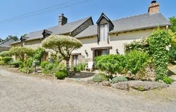 COMBOURG, Bretagne 35270