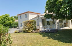Saint-Georges-des-Coteaux, Poitou-Charentes 17810