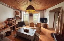 LAUZERTE, Midi-Pyrénées 82110