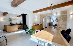 Le Barroux, Provence-Alpes-Côte-d'Azur 84330