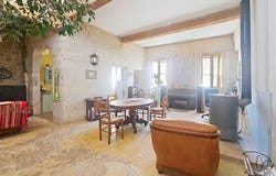Aramon, Languedoc-Roussillon 30390