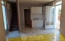 Civray, Poitou-Charentes 86400