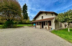 Brux, Nouvelle-Aquitaine 86510