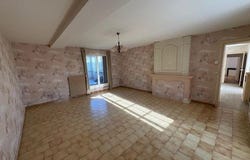 Le Tranger, Centre 36700