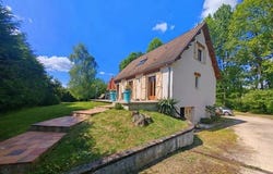 Fleury-La-Vallee, Bourgogne 89113