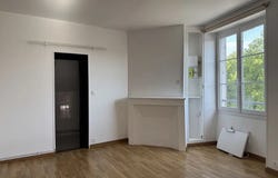 Sens, Yonne 89100