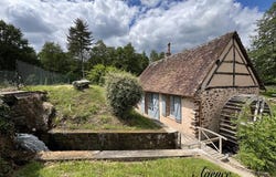 Vailly-sur-Sauldre, Centre 18260