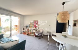 Nîmes, Languedoc-Roussillon 30000