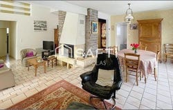 La Roche-Sur-Yon, Pays de la Loire 85000