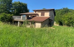 Caylus, Midi-Pyrénées 82160