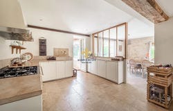 Senlis, Oise 60300