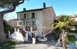Pézenas, Languedoc-Roussillon 34120