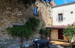 Vic-Le-Comte, Auvergne 63270