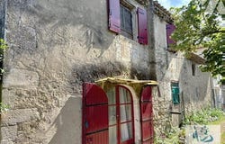 ST ETIENNE DU GRES, Provence-Alpes-Côte d'Azur 13103