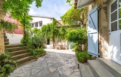 Uzès, Languedoc-Roussillon 30700