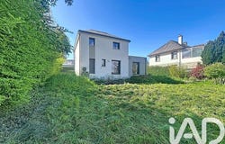 Lanvallay, Brittany 22100