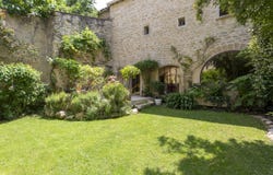 Aigues-Vives, Languedoc-Roussillon 30670