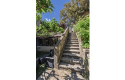 Collias, Languedoc-Roussillon 30210