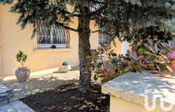 Saint-Berthevin, Pays de la Loire 53940