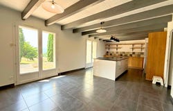 Pierrevert, Provence-Alpes-Côte-d'Azur 04860
