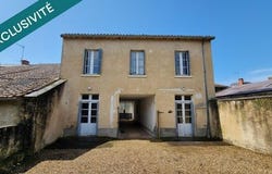 Saint-Savin, Poitou-Charentes 86310