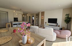 Plaudren, Brittany 56420