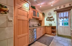 Neuilly-le-Brignon, Centre 37160