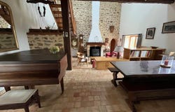Avallon, Burgundy 89200