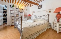 CARPENTRAS, Provence-Alpes-Côte d'Azur 84200