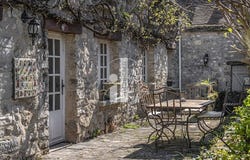 Grez-sur-Loing, Île-de-France 77880