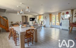 Montmirail, Grand Est 51210