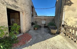 La Roche-sur-le-Buis, Auvergne-Rhône-Alpes 26170