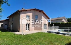 Saint-Denis-Les-Bourg, Rhône-Alpes 01000