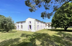 Saintes, Poitou-Charentes 17100