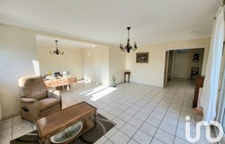 Saint-Genest-Lerpt, Auvergne-Rhône-Alpes 42530