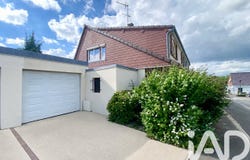 Isneauville, Normandy 76230
