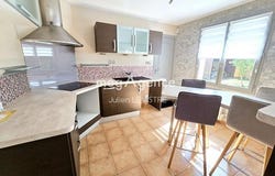 Toury, Centre 28310