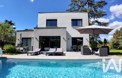 Saint-Étienne, Auvergne-Rhône-Alpes 42000